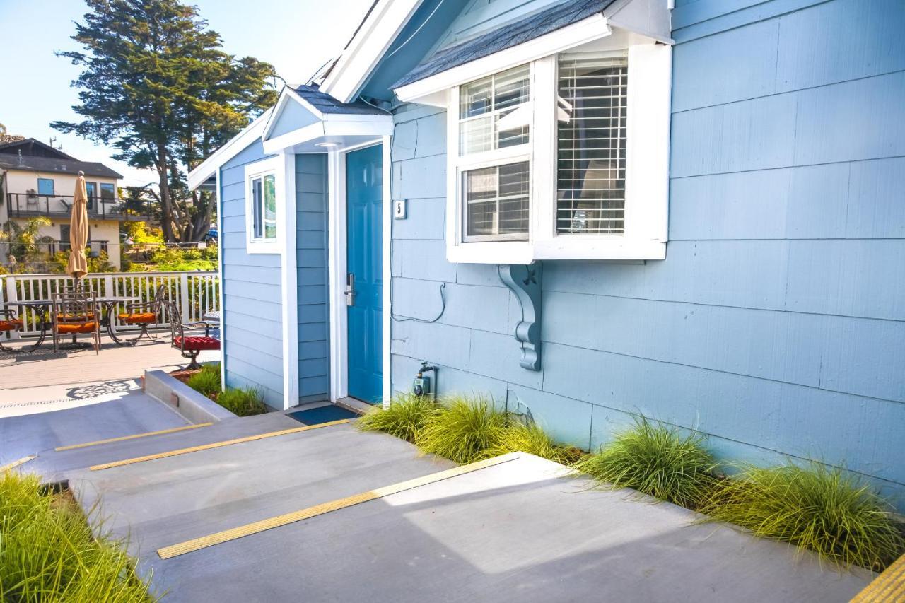 Ocean Echo Inn & Beach Cottages 카피톨라 외부 사진