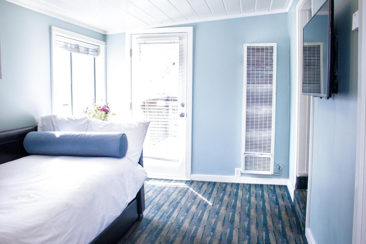 Ocean Echo Inn & Beach Cottages 카피톨라 외부 사진